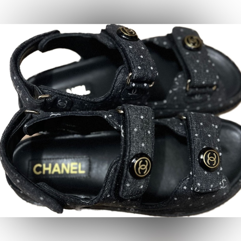 Chanel women dad sandals